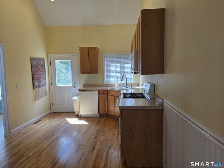 Property Photo:  7 Heron View Road 7  CT 06812 