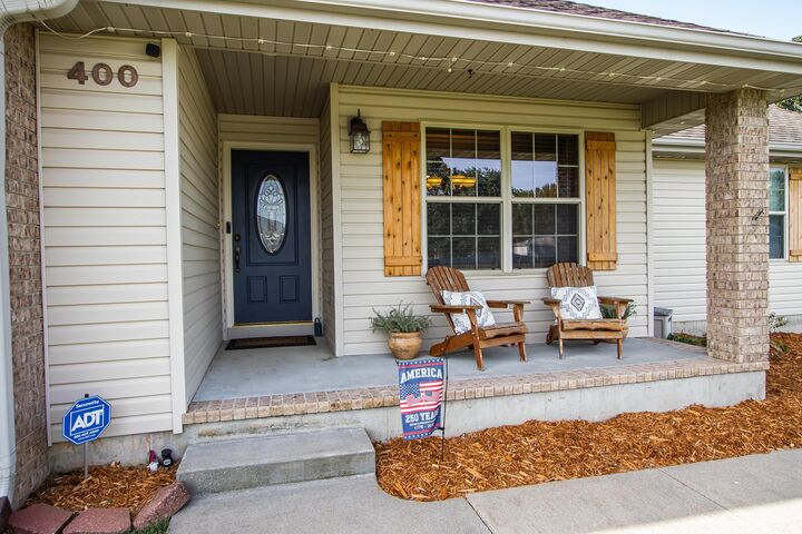 Property Photo: 400 E Whippoorwill Drive MO 65757