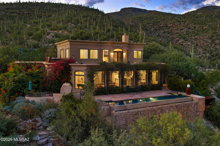 Property Photo:  12536 E Mira Vista Canyon Place  AZ 85749 