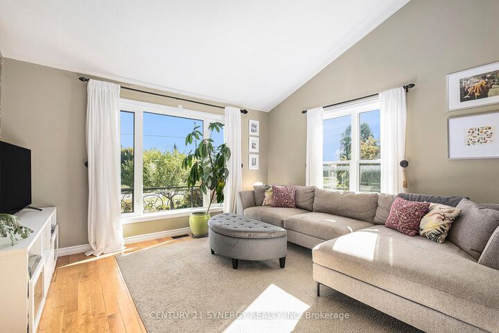 Property Photo: 12 Davis Lane ON K7A 4S5