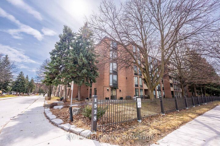 1525 Diefenbaker Court 402 — photo 1