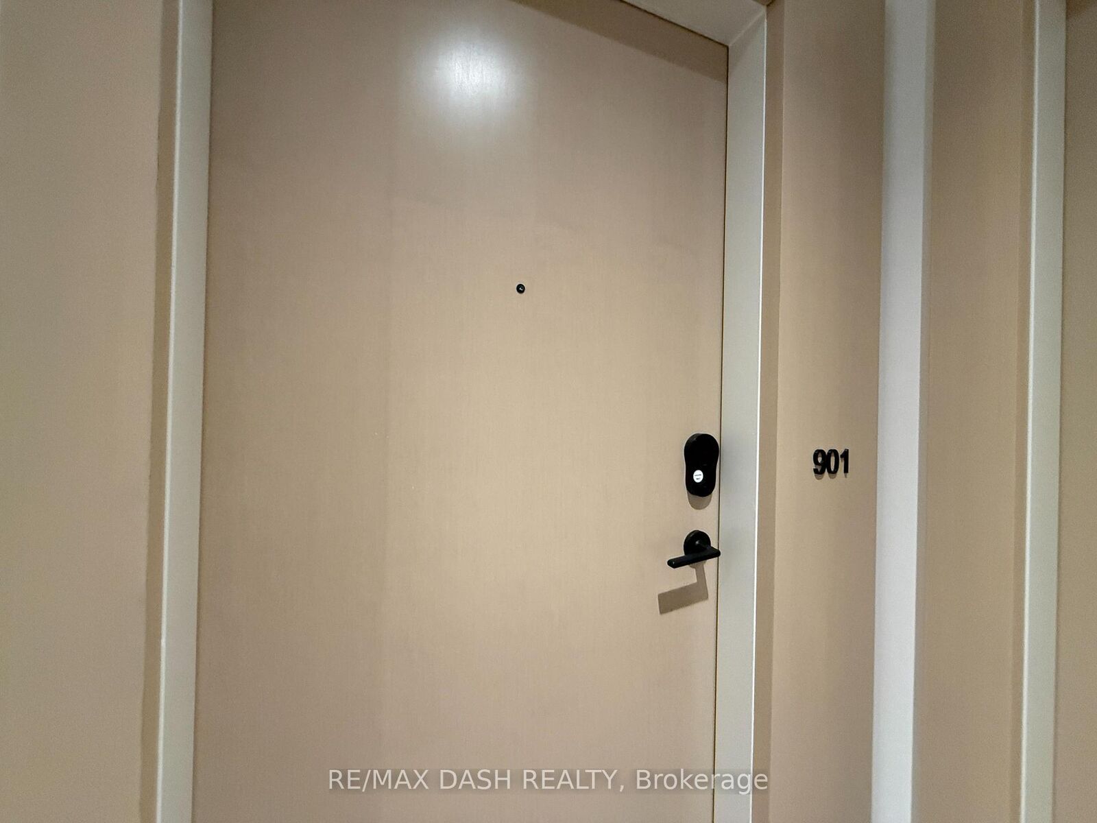 Property Photo:  280 Dundas Street W 901  ON M5T 0E3 