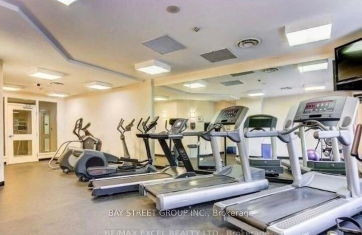 Property Photo:  35 Empress Avenue 303  ON M2N 6T3 