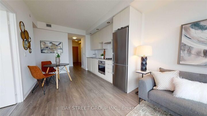Photo de la propriété: 225 Village Green Square 2901 ON M1S 0K6