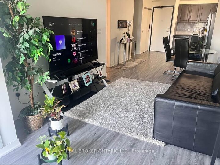 Property Photo:  128 King Street 1101  ON N2J 2X9 