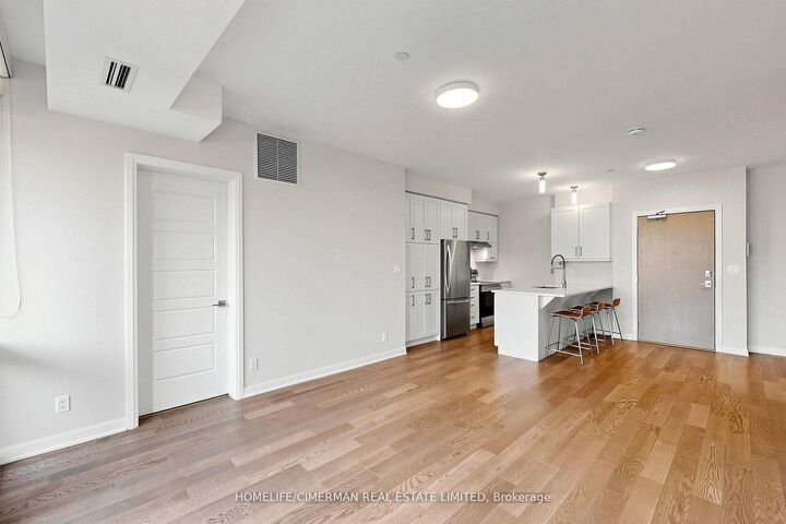 Property Photo:  3028 Creekshore Common 113  ON L5M 5K6 