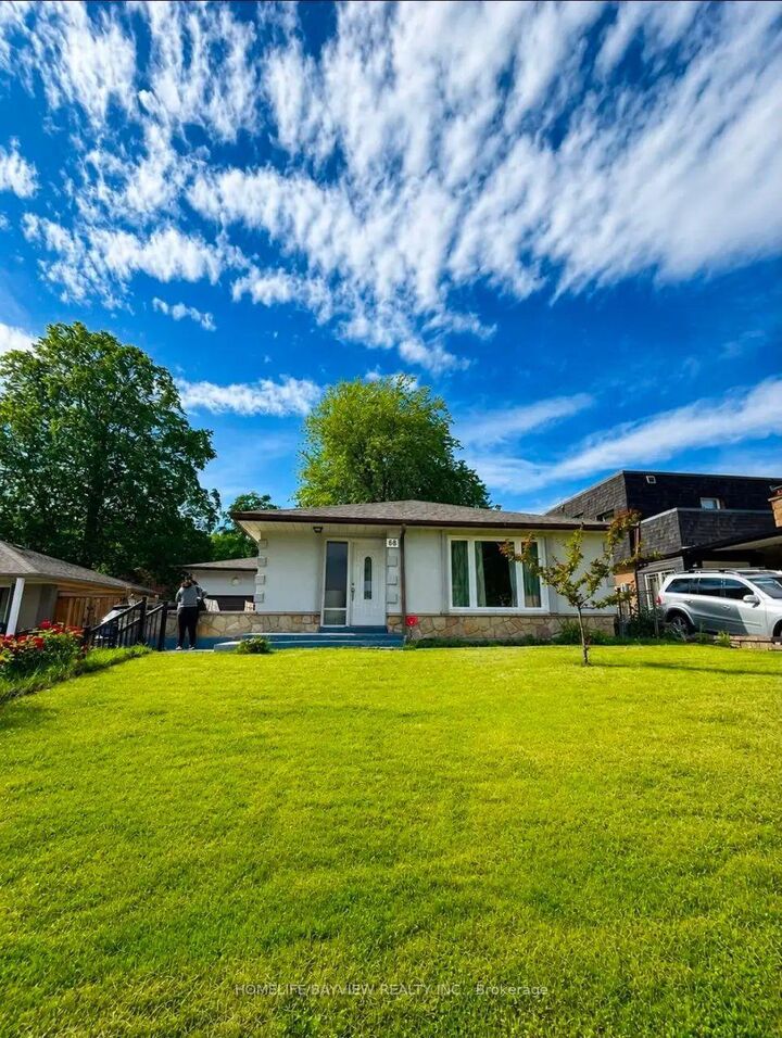 Property Photo:  68 Broadoaks(Main Floor Only) Drive  ON M3J 1E4 
