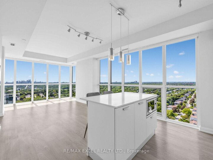 Property Photo: 11 Bogert Avenue 2403 ON M2N 0H4