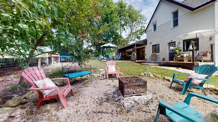 Property Photo: 4 Franklin Street S ON K6V 5H6