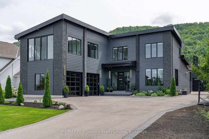 Property Photo:  118 Barton Boulevard  ON N0H 1J0 