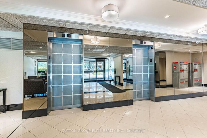 Property Photo: 1320 Mississauga Valley Boulevard 508 ON L5A 3S9