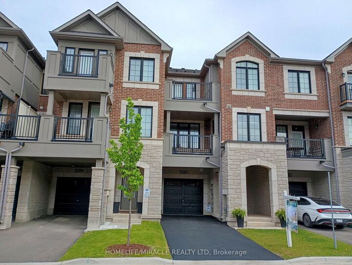 1587 Moira Crescent — photo 1