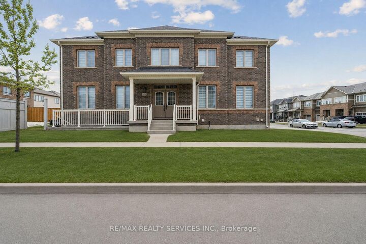 Property Photo: 525 Red Elm Road ON L6V 3Y5