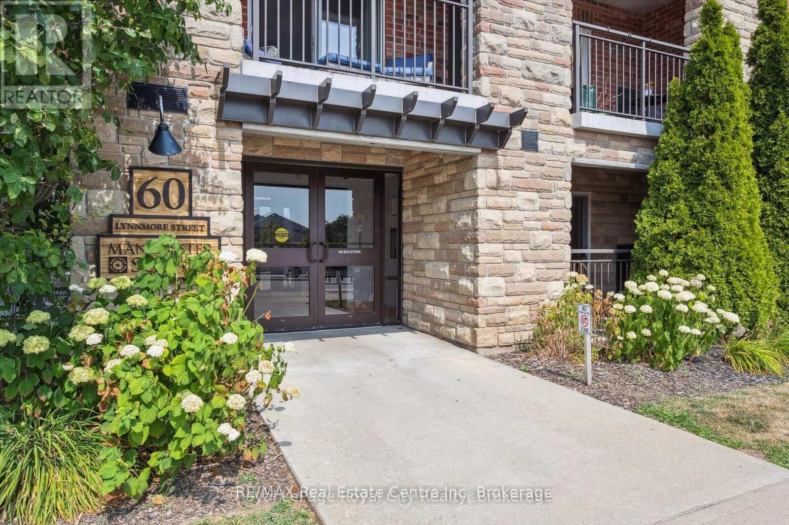 Property Photo:  60 Lynnmore Street 208  ON N1L 0J8 