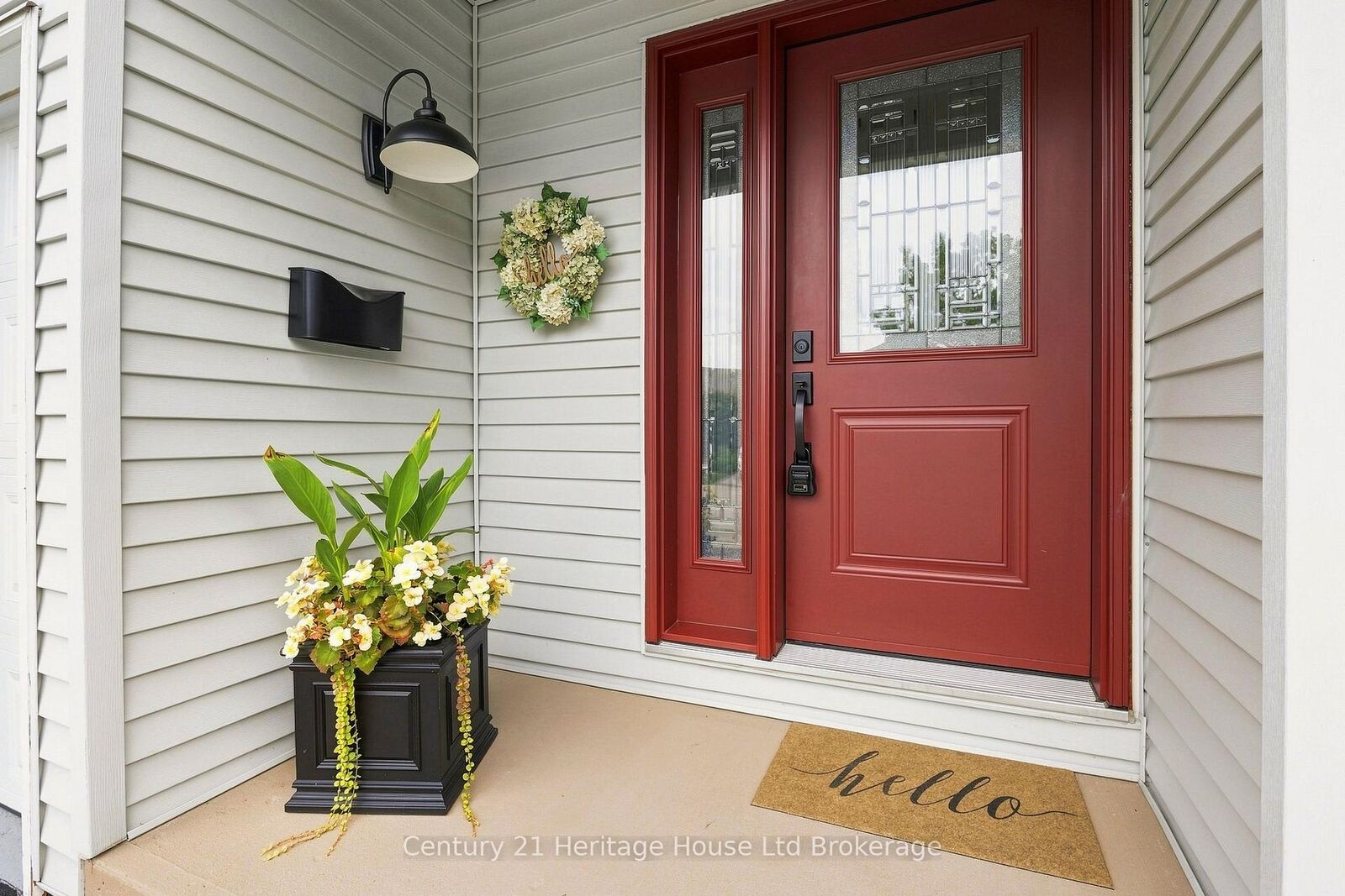 Property Photo: 3 McDonald Court ON N4G 5L8