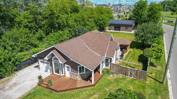 86 East Beach Road — photo 1