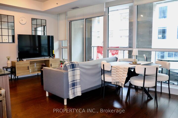 Property Photo:  199 Richmond Street 318  ON M5V 0H4 