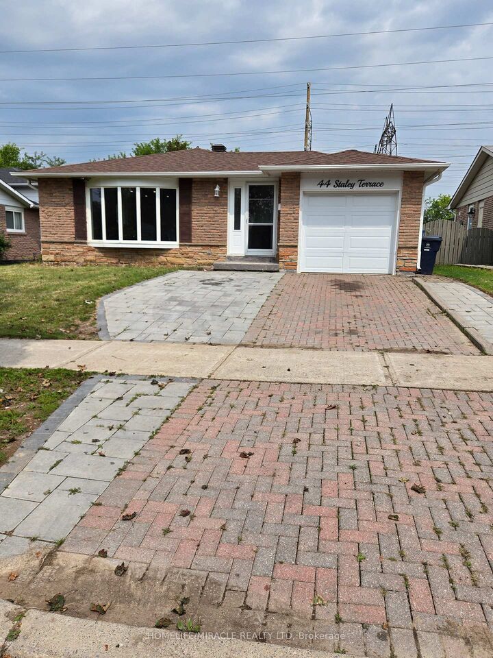 Property Photo: 44 Staley Terrace ON M1W 2E7