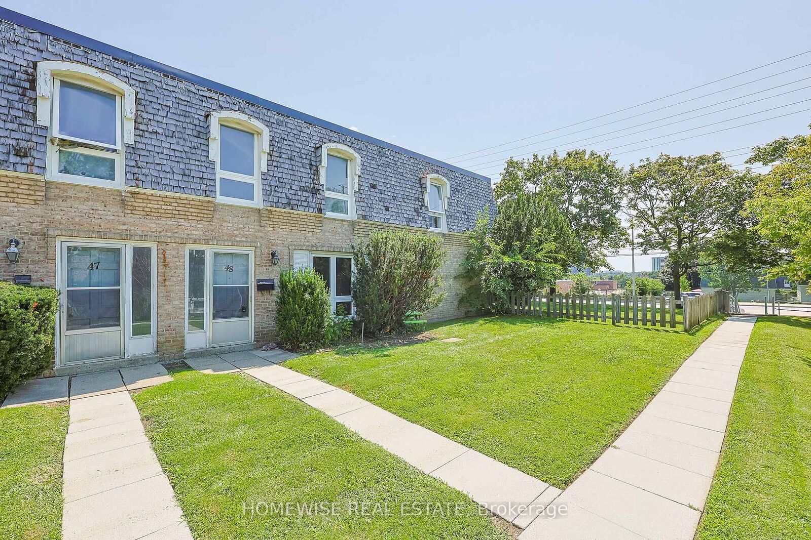 Property Photo:  1400 Winding Trail 48  ON L4X 1W9 