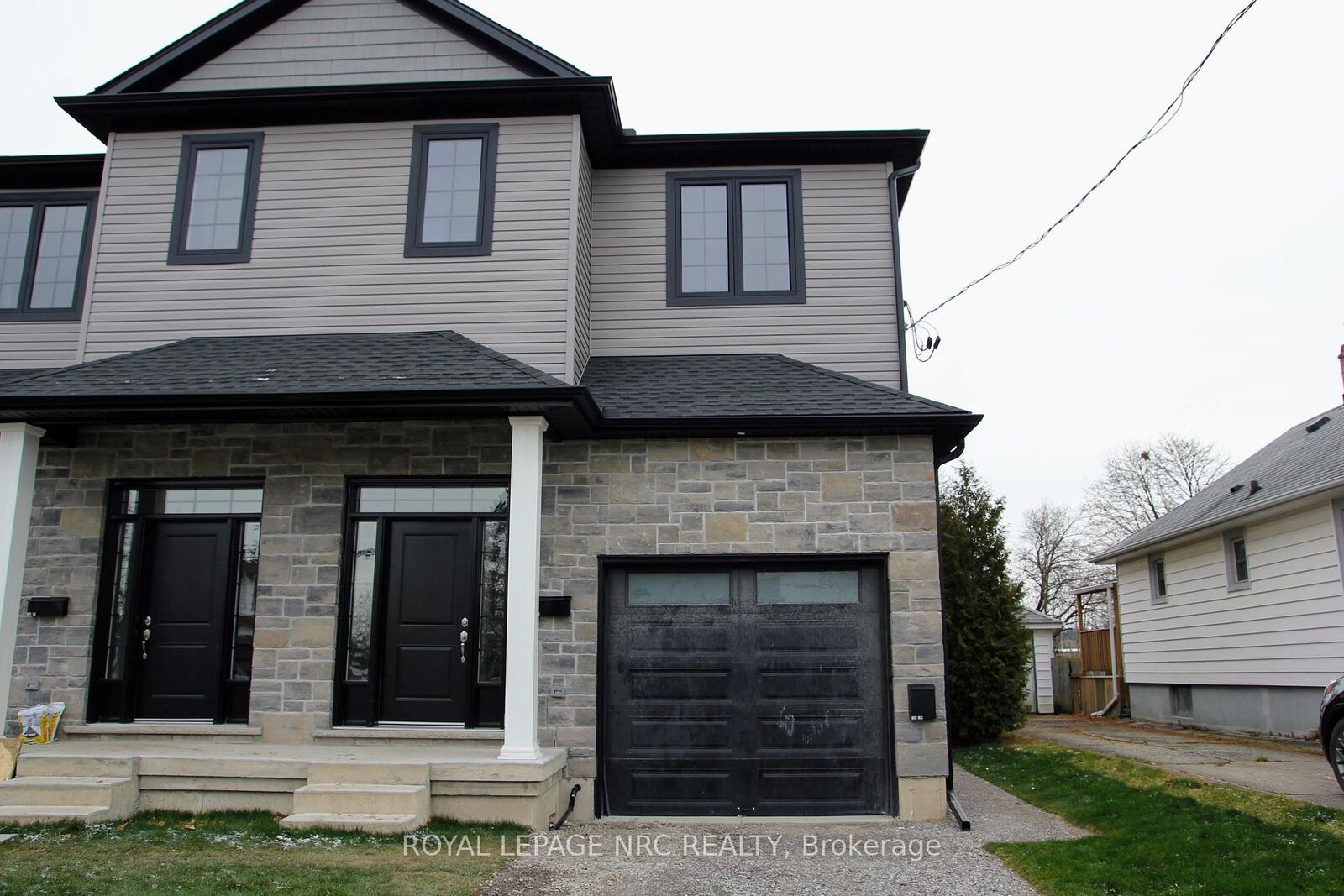Property Photo:  10A Smythe Street Lower  ON L2P 2G8 