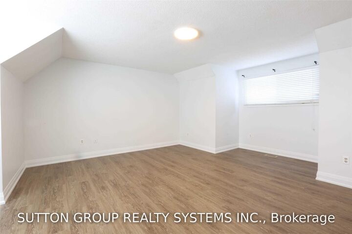 Property Photo: 6005 Tenth Line Upper ON L5N 5S6
