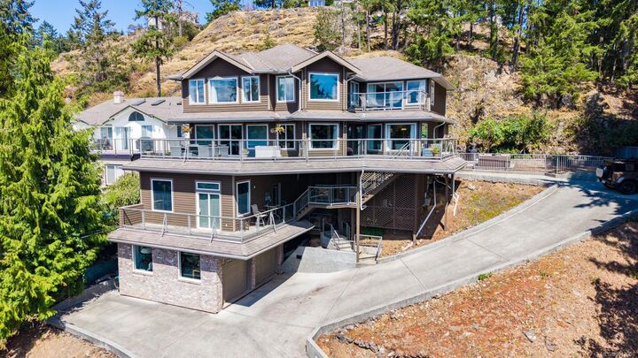 181 Prince John Way — photo 1