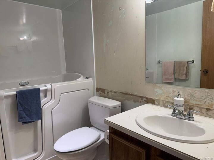 Property Photo: 4728 Uplands Dr #407 BC V9T 4S9