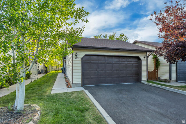 Property Photo: 3632 S 2045 W UT 84119
