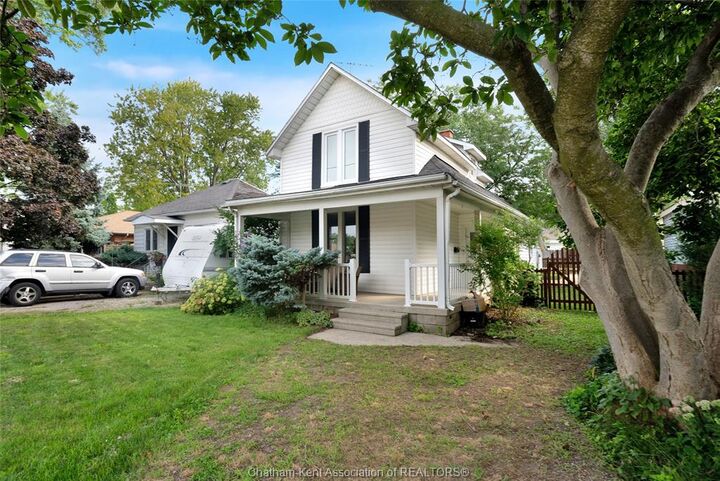 273 St Clair Street — photo 1
