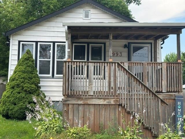 993 Murphy Road — photo 1
