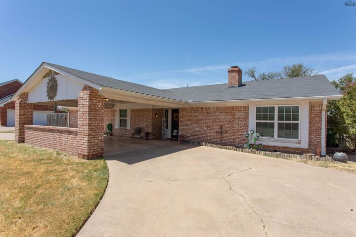 Property Photo:  1066 Jan Lee Drive  TX 76354 