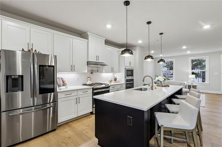 Property Photo:  211 Marketplace Avenue  PA 15108 