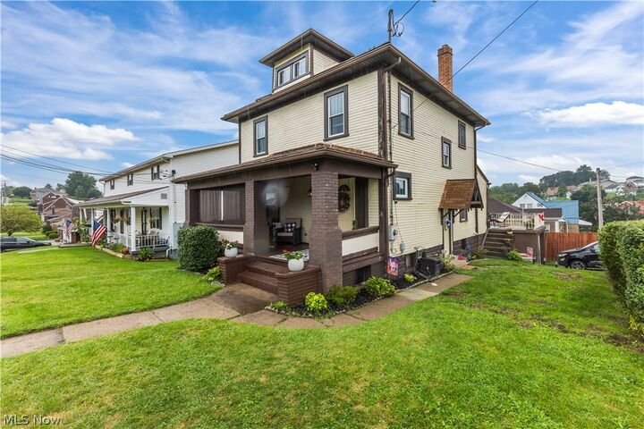 Property Photo:  300 N 10th Street  WV 26062 