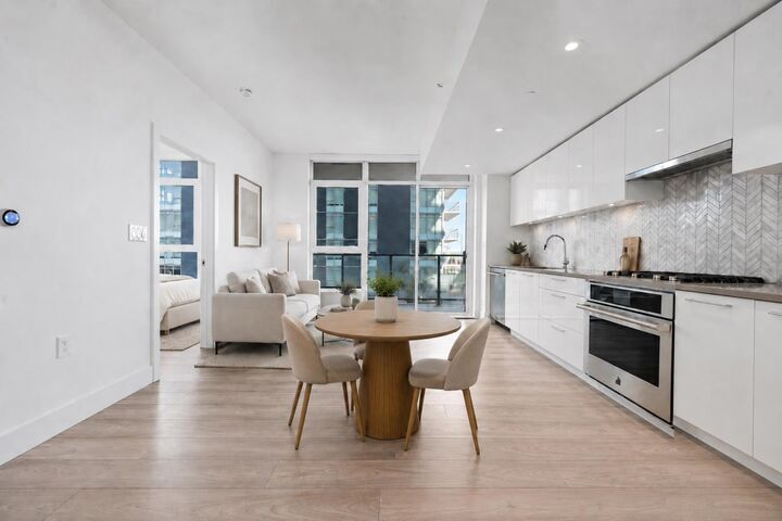 Property Photo: 8570 Rivergrass Drive 601 BC V5S 0H4