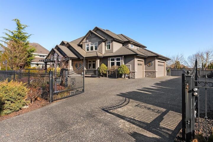 3438 156 Street — photo 1