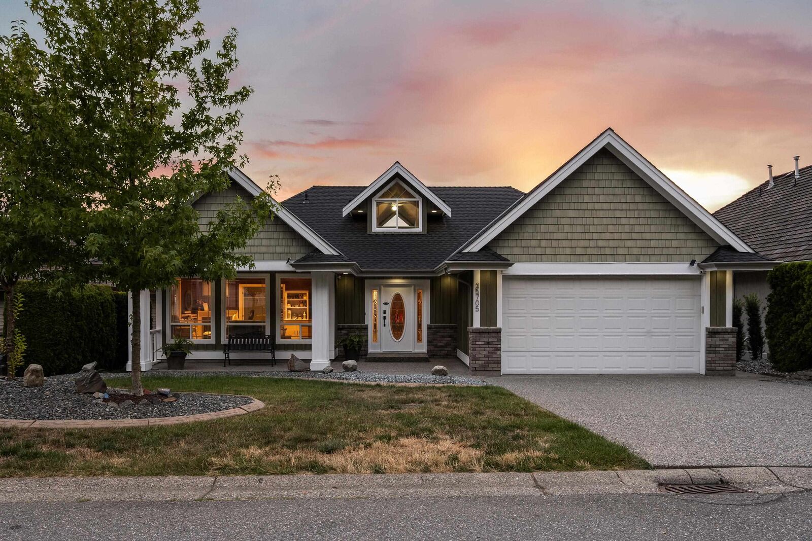 Property Photo:  35705 Hawksview Place  BC V3G 2Y1 