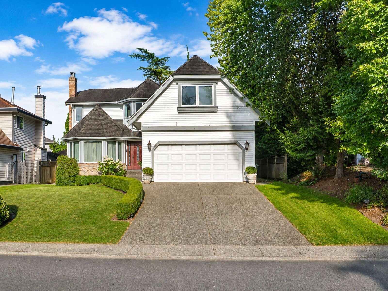 Property Photo: 12612 215 Street BC V4R 2H3
