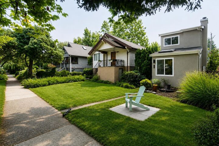 Property Photo: 962 E 11th Avenue BC V5T 2E9