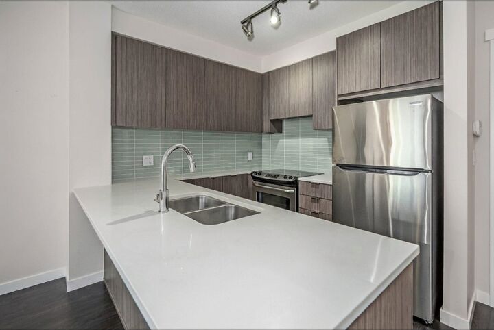 Property Photo: 9168 Slopes Mews 108 BC V5A 0E4