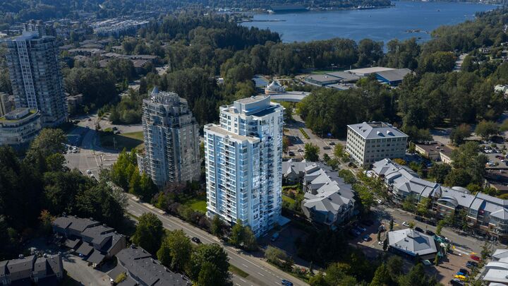 Property Photo: 235 Guildford Way 1403 BC V3H 5L8