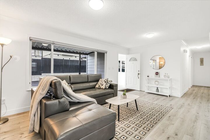 Property Photo: 26655 30A Avenue BC V4W 2V1