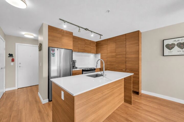 Property Photo: 1677 Lloyd Avenue 401 BC V7P 0B1