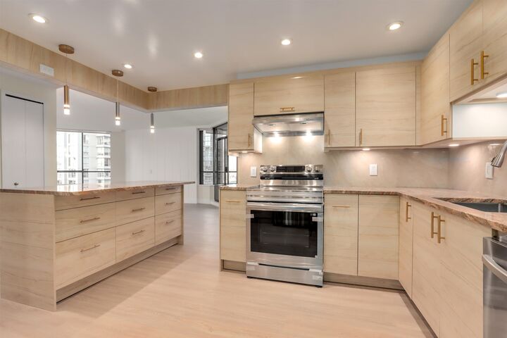 Property Photo: 738 Broughton Street 701 BC V6G 3A7