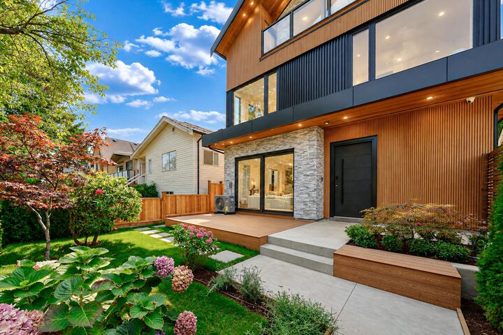 Property Photo: 3836 W 21st Avenue 1 BC V6S 1H4