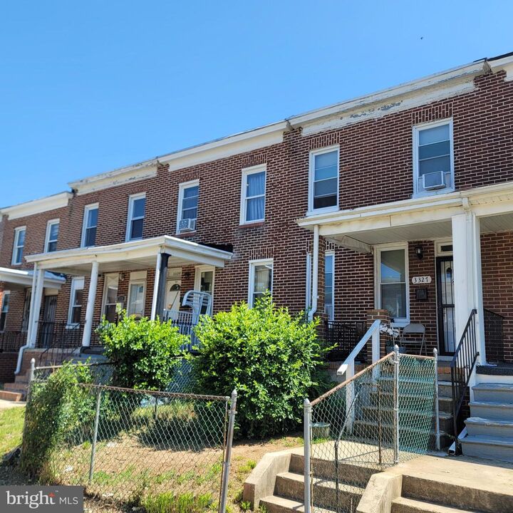 Property Photo: 3327 Ravenwood Avenue MD 21213