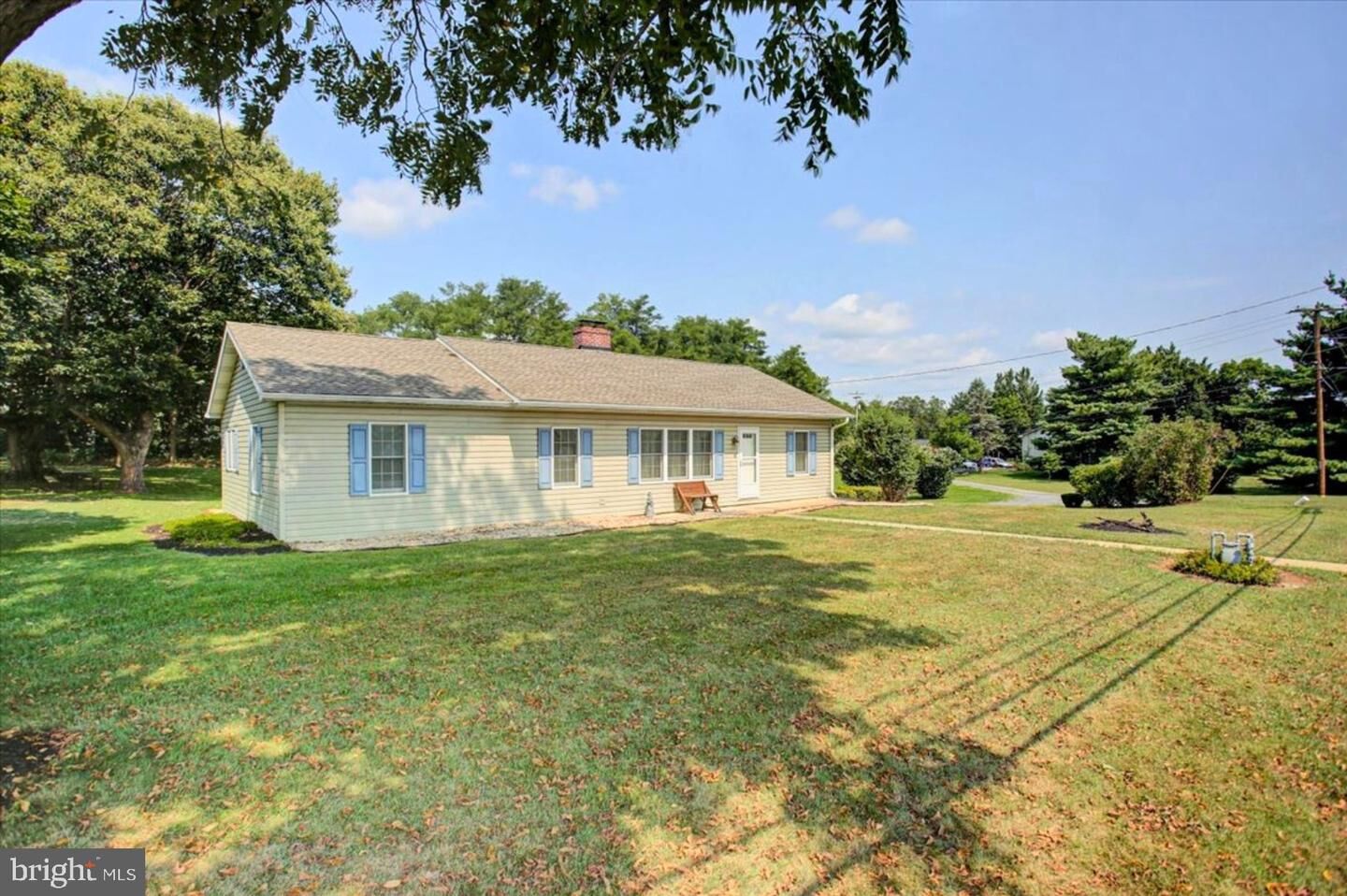Property Photo:  5881 Fort Loudon Road  PA 17236 