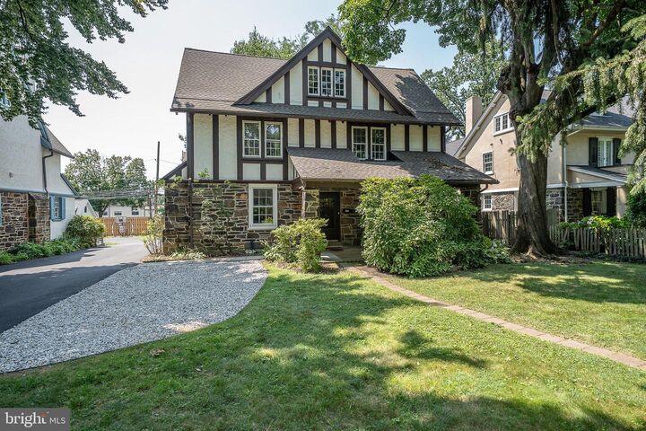Property Photo:  282 Hathaway Lane  PA 19096 