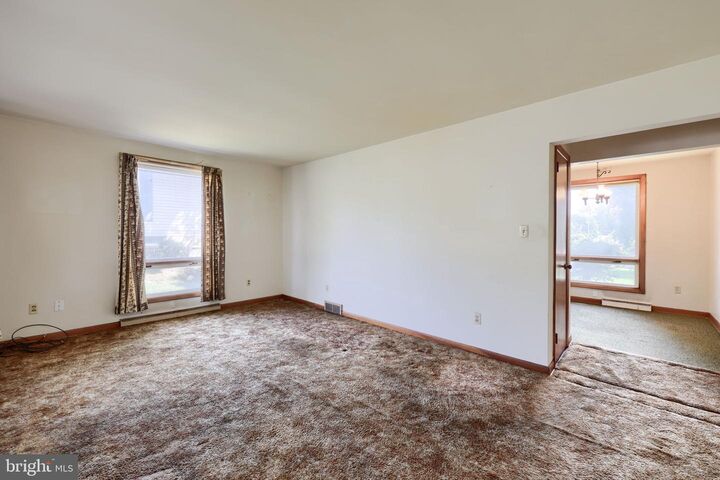 Property Photo: 906 Chestnut Street PA 17057