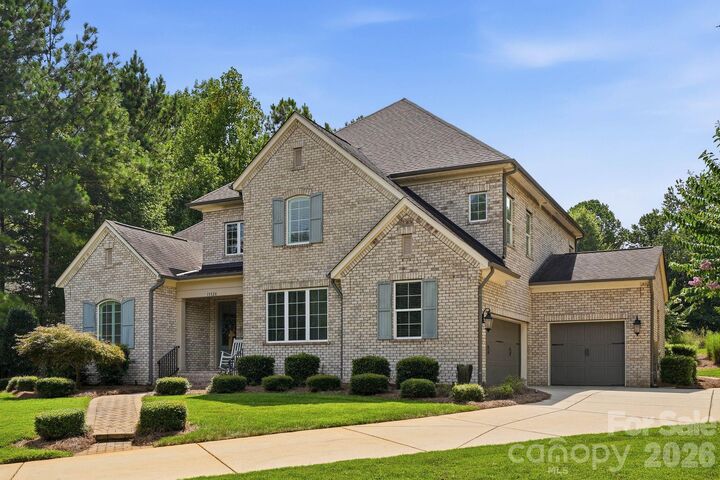 Property Photo:  13528 Castleford Drive  NC 28227 