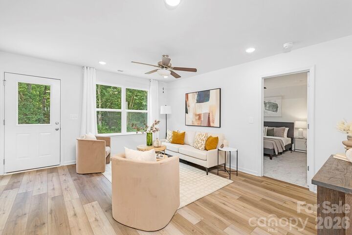 Property Photo: 1237 Janice Road NC 28092